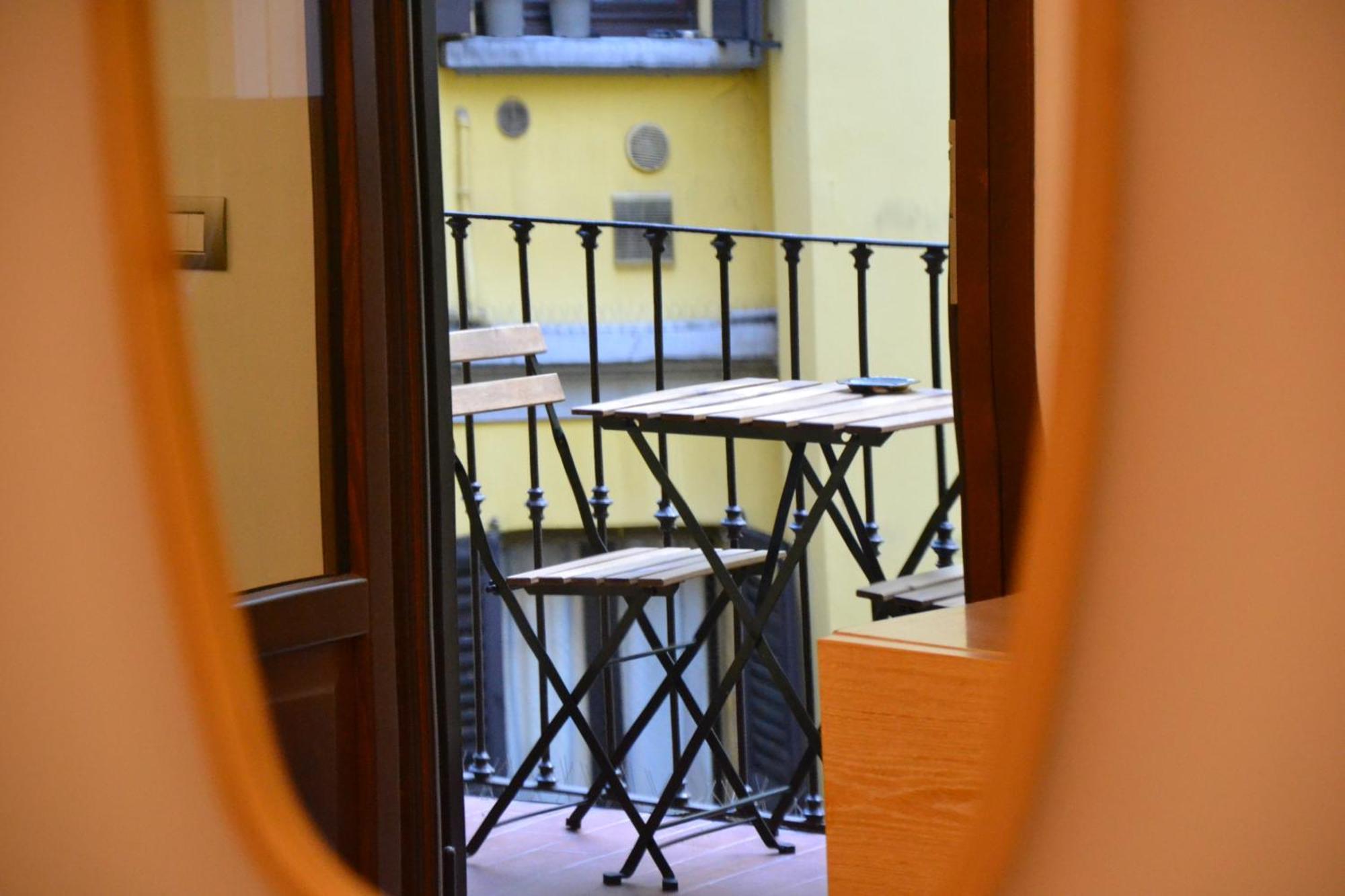 Bubi House Porta Romana มิลาน ภายนอก รูปภาพ
