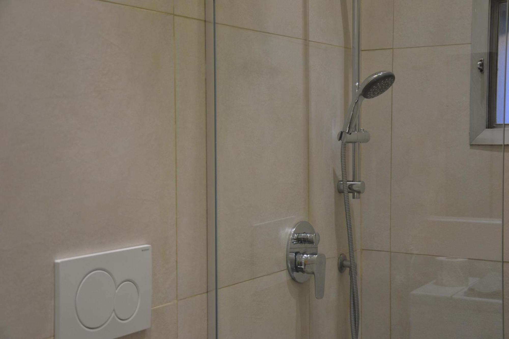 Bubi House Porta Romana มิลาน ภายนอก รูปภาพ