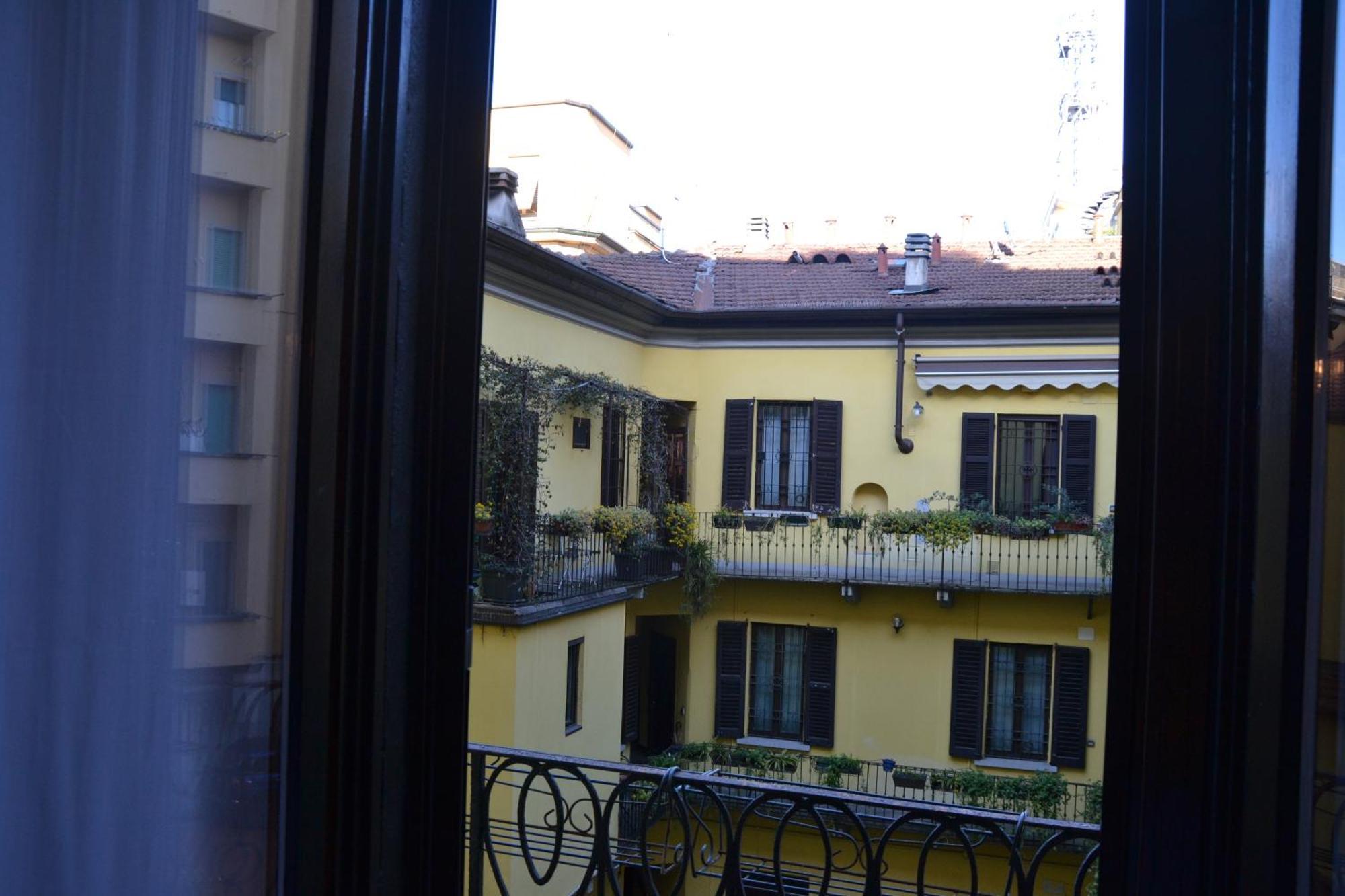 Bubi House Porta Romana มิลาน ภายนอก รูปภาพ