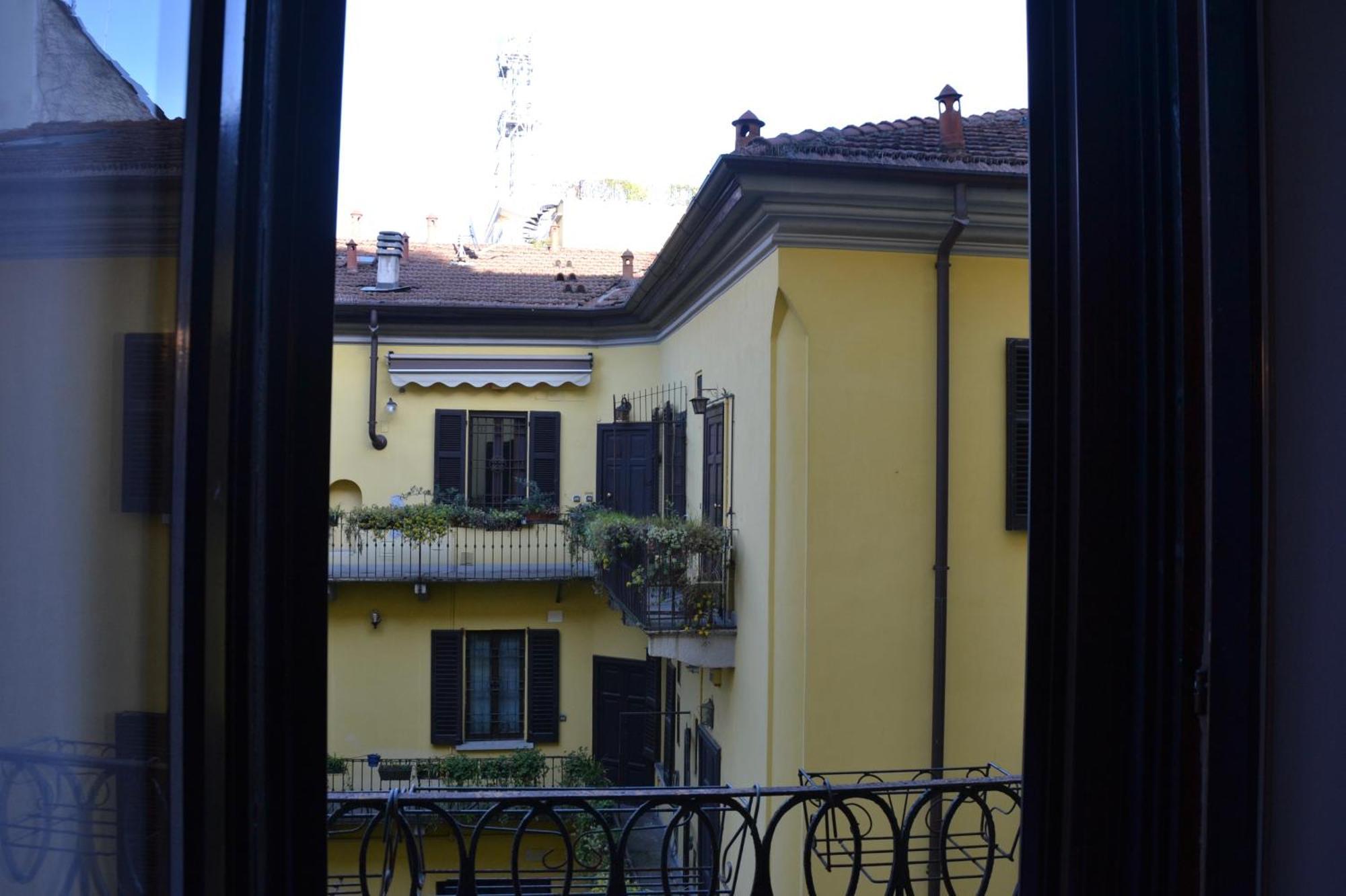 Bubi House Porta Romana มิลาน ภายนอก รูปภาพ